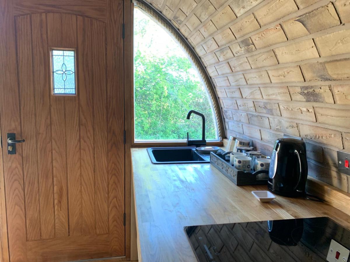Romantic Escape Luxury Hobbit House With Hot Tub! Ширнесс Экстерьер фото
